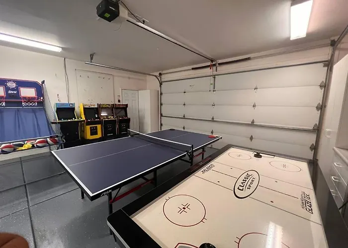 5 Bd Luxury Oasis Heated Pool Pickle Ball Apartment Scottsdale