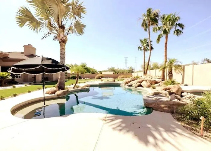 5 Bd Luxury Oasis Heated Pool Pickle Ball Scottsdale