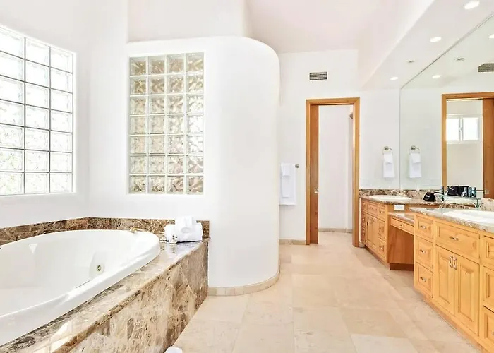 5 Bd Luxury Oasis Heated Pool Pickle Ball Scottsdale